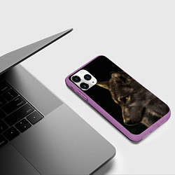 Чехол iPhone 11 Pro матовый Взрослый мудрый волк, цвет: 3D-фиолетовый — фото 2