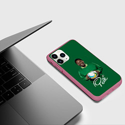 Чехол iPhone 11 Pro матовый Пеле PELE легенда футбола, цвет: 3D-малиновый — фото 2