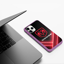 Чехол iPhone 11 Pro матовый Dodge карбон, цвет: 3D-фиолетовый — фото 2