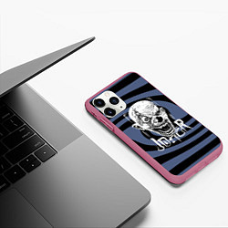 Чехол iPhone 11 Pro матовый Злобный клоун - Джокер, цвет: 3D-малиновый — фото 2