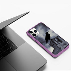 Чехол iPhone 11 Pro матовый Halloween - силуэт ворона, цвет: 3D-фиолетовый — фото 2