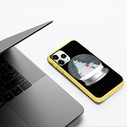 Чехол iPhone 11 Pro матовый Снежный шар с символом года кроликом, цвет: 3D-желтый — фото 2
