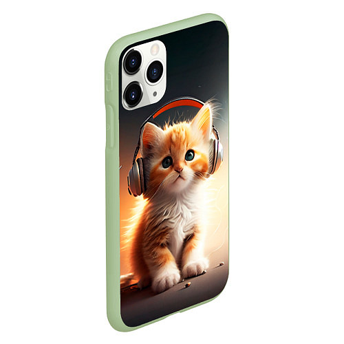 Чехол iPhone 11 Pro матовый Милый рыжий котёнок в наушниках / 3D-Салатовый – фото 2