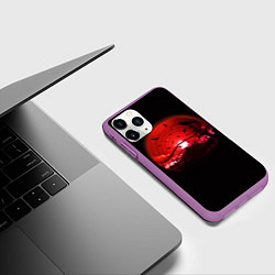 Чехол iPhone 11 Pro матовый Кружащие вороны, цвет: 3D-фиолетовый — фото 2