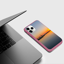 Чехол iPhone 11 Pro матовый Санкт-Петербург, закат на Финском заливе, цвет: 3D-малиновый — фото 2