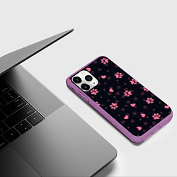 Чехол iPhone 11 Pro матовый Лапки котиков, цвет: 3D-фиолетовый — фото 2
