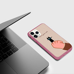 Чехол iPhone 11 Pro матовый Котик с ножиком и средний палец - текстура холста, цвет: 3D-малиновый — фото 2