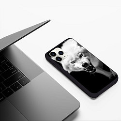 Чехол iPhone 11 Pro матовый Агрессивный белый волк, цвет: 3D-черный — фото 2