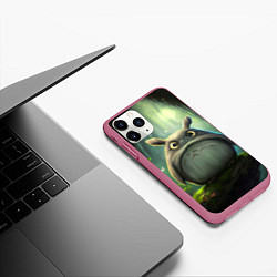 Чехол iPhone 11 Pro матовый Мой сосед Тоторо в лесу, цвет: 3D-малиновый — фото 2