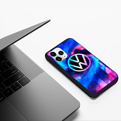 Чехол iPhone 11 Pro матовый Volkswagen неоновый космос, цвет: 3D-черный — фото 2