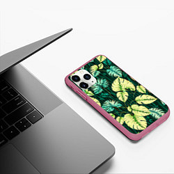 Чехол iPhone 11 Pro матовый Листья узор тропический, цвет: 3D-малиновый — фото 2