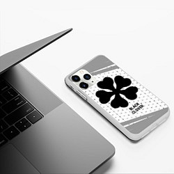 Чехол iPhone 11 Pro матовый Black Clover glitch на светлом фоне, цвет: 3D-белый — фото 2
