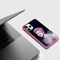 Чехол iPhone 11 Pro матовый Кай во льду, цвет: 3D-малиновый — фото 2