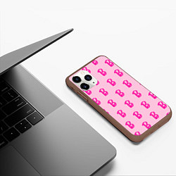 Чехол iPhone 11 Pro матовый Барби паттерн буква B, цвет: 3D-коричневый — фото 2