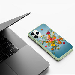 Чехол iPhone 11 Pro матовый Букет полевых цветов на ткани, цвет: 3D-салатовый — фото 2