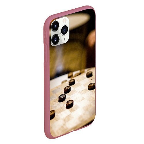 Чехол iPhone 11 Pro матовый Игра в шашки / 3D-Малиновый – фото 2