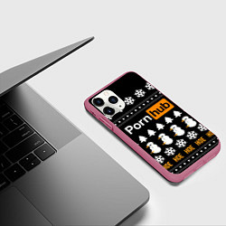 Чехол iPhone 11 Pro матовый Порнхаб - новогодний паттерн, цвет: 3D-малиновый — фото 2