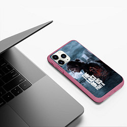 Чехол iPhone 11 Pro матовый Элли и Эбби tlou part 2 remake, цвет: 3D-малиновый — фото 2