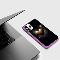 Чехол iPhone 11 Pro матовый Золотое сердце - стрела, цвет: 3D-фиолетовый — фото 2