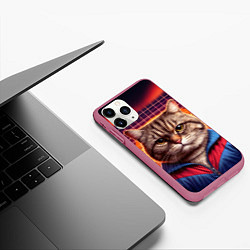 Чехол iPhone 11 Pro матовый Полосатый кот в спортивном костюме, цвет: 3D-малиновый — фото 2