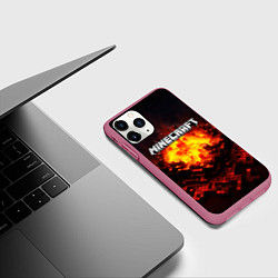 Чехол iPhone 11 Pro матовый Minecraft огненные кубики, цвет: 3D-малиновый — фото 2