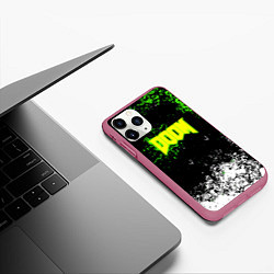 Чехол iPhone 11 Pro матовый Doom токсичное лого краски, цвет: 3D-малиновый — фото 2
