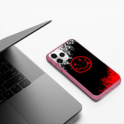 Чехол iPhone 11 Pro матовый Нирвана краски, цвет: 3D-малиновый — фото 2