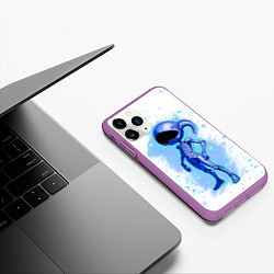 Чехол iPhone 11 Pro матовый Инопланетянин среди звезд - An alien among the sta, цвет: 3D-фиолетовый — фото 2