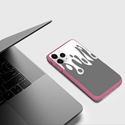 Чехол iPhone 11 Pro матовый Потеки белой краски на сером фоне, цвет: 3D-малиновый — фото 2