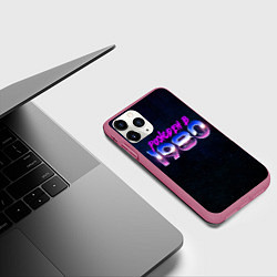 Чехол iPhone 11 Pro матовый Рожден в 1980, цвет: 3D-малиновый — фото 2