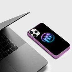 Чехол iPhone 11 Pro матовый Buick logo neon, цвет: 3D-фиолетовый — фото 2