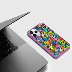 Чехол iPhone 11 Pro матовый Весёлые лица абстрактные, цвет: 3D-фиолетовый — фото 2