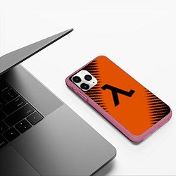 Чехол iPhone 11 Pro матовый Half life orange box, цвет: 3D-малиновый — фото 2