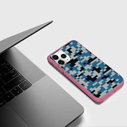 Чехол iPhone 11 Pro матовый Пиксельный стиль камуфляж, цвет: 3D-малиновый — фото 2