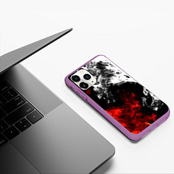 Чехол iPhone 11 Pro матовый Битва дыма и огня, цвет: 3D-фиолетовый — фото 2