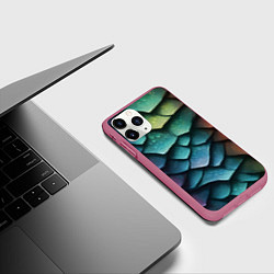 Чехол iPhone 11 Pro матовый Цветная чешуя дракона, цвет: 3D-малиновый — фото 2