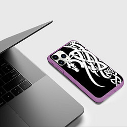 Чехол iPhone 11 Pro матовый Языческий кельтский орнамент тату, цвет: 3D-фиолетовый — фото 2