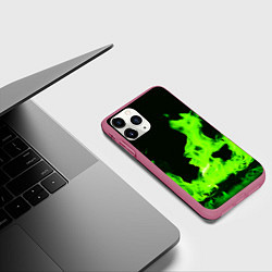 Чехол iPhone 11 Pro матовый Кислотный зелёный огонь, цвет: 3D-малиновый — фото 2
