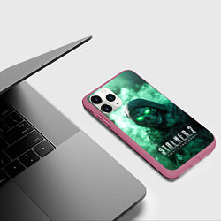 Чехол iPhone 11 Pro матовый Stalker 2 череп с зелеными глазами, цвет: 3D-малиновый — фото 2