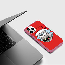 Чехол iPhone 11 Pro матовый Рик и Морти новогодний Рик, цвет: 3D-малиновый — фото 2