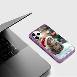 Чехол iPhone 11 Pro матовый Новогодний котенок и снег, цвет: 3D-фиолетовый — фото 2