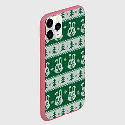 Чехол iPhone 11 Pro матовый Вязаный зимний узор с зайцами и ёлками, цвет: 3D-малиновый — фото 2