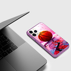 Чехол iPhone 11 Pro матовый Баскетбольный мяч у розовой стены, цвет: 3D-фиолетовый — фото 2
