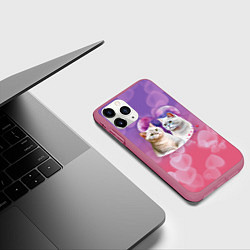 Чехол iPhone 11 Pro матовый Кошачья влюбленность, цвет: 3D-малиновый — фото 2