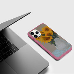 Чехол iPhone 11 Pro матовый Подсолнухи в вазе, цвет: 3D-малиновый — фото 2