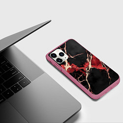 Чехол iPhone 11 Pro матовый Красно-черная потертая текстура, цвет: 3D-малиновый — фото 2