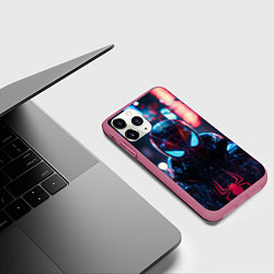 Чехол iPhone 11 Pro матовый Человек-паук в вечернем городе, цвет: 3D-малиновый — фото 2