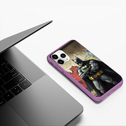 Чехол iPhone 11 Pro матовый Бэтмен на фоне стены, цвет: 3D-фиолетовый — фото 2