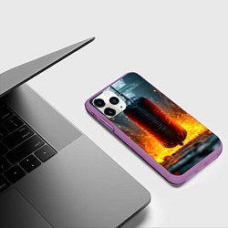 Чехол iPhone 11 Pro матовый Боксерская груша в огне, цвет: 3D-фиолетовый — фото 2