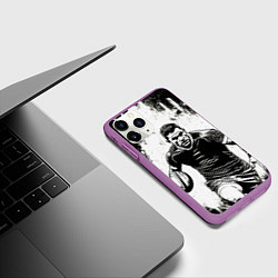 Чехол iPhone 11 Pro матовый Регбист черно-белый, цвет: 3D-фиолетовый — фото 2